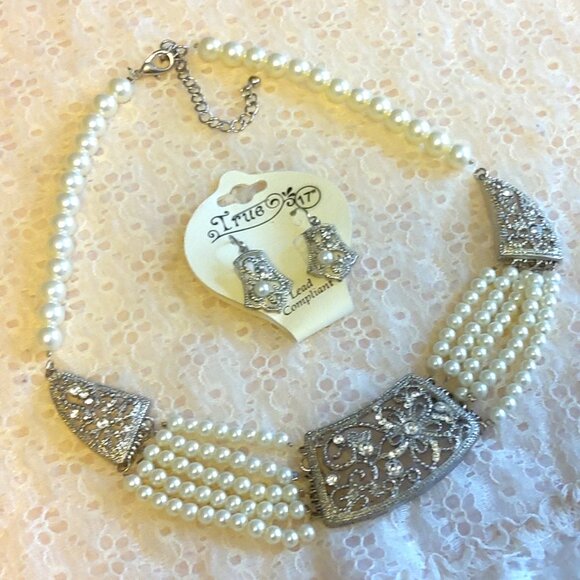 Vintage NEW True Clear Crystal Silver Floral Pendant Earrings VTG Pearl Necklace - Picture 2 of 8